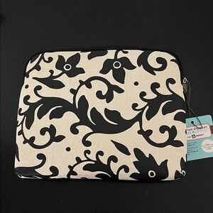 Black and White Floral Laptop Sleeve